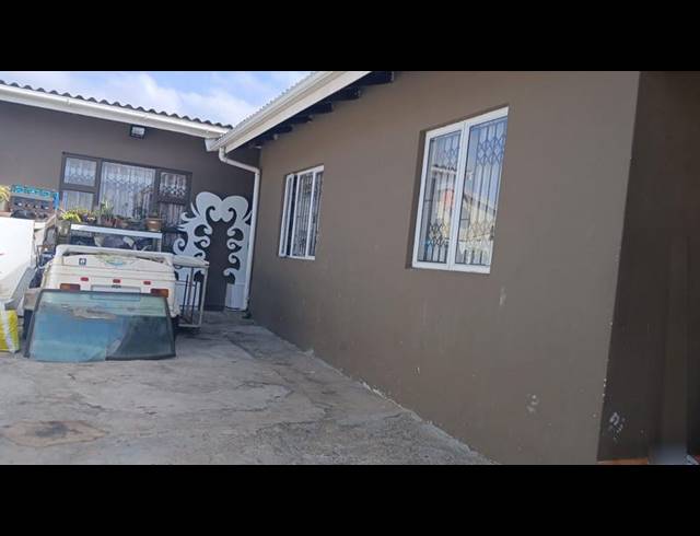 3 BEDROOM HOUSE FOR SALE IN SUNFORD